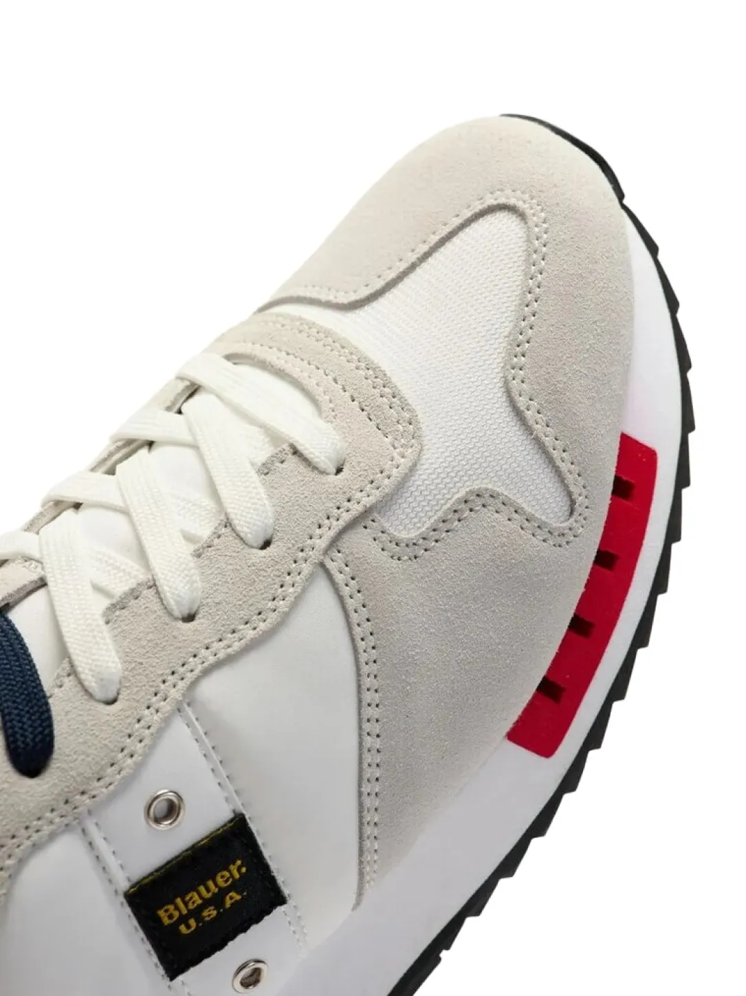 QUEENS Sneakers