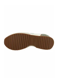 QUEENS Sneakers